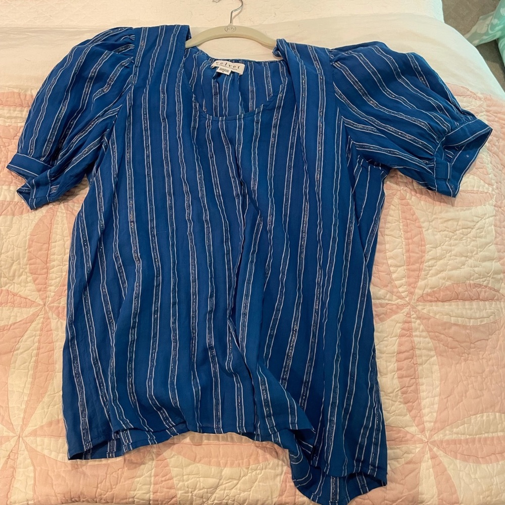 Velvet by Graham & Spencer Puff Sleeve Top